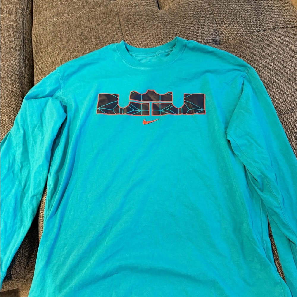 Nike Men's Teal Graphic Long Sleeve Tee